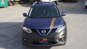 Nissan Rogue 2014 - Full Vinyl Wrap - Stripes - VinylWrapToronto.com - Best Vehicle Wrap in Toronto - Front - decals for cars